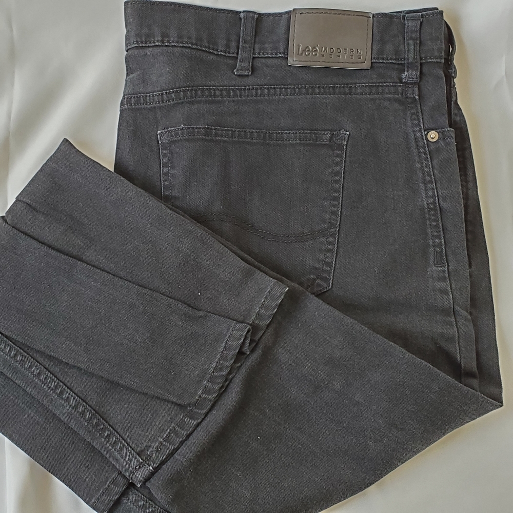 LEE Modern Series